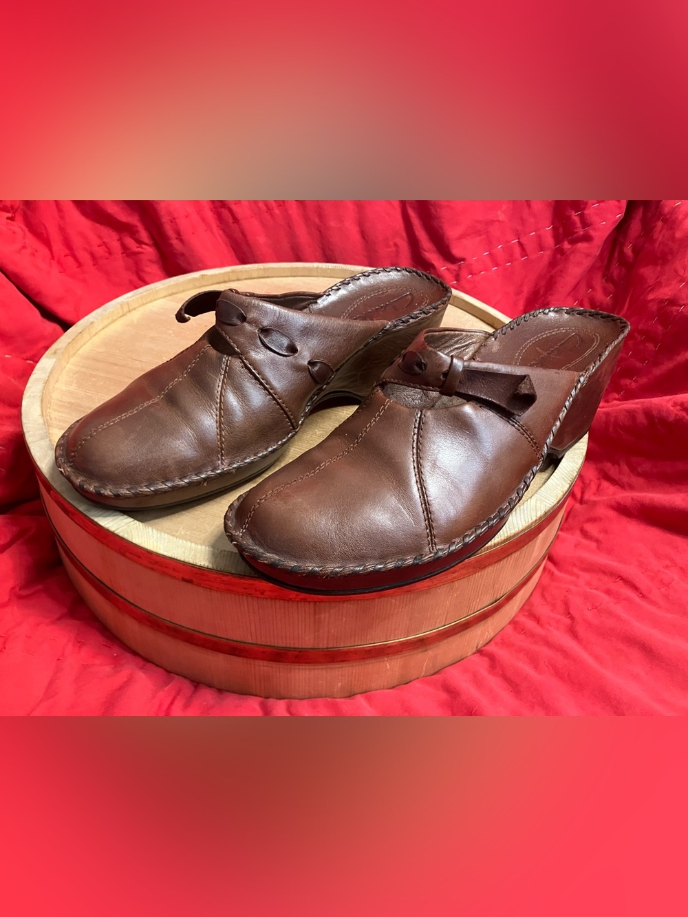 Clarks Leather Wedge Mule Clog Size 7